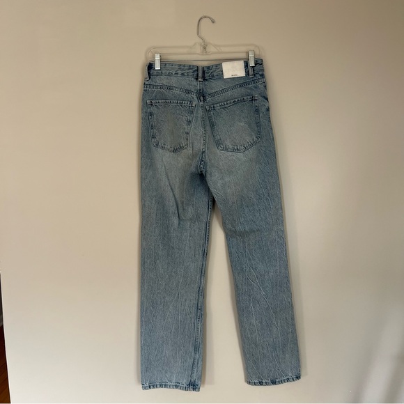 Bershka High Rise Straight Leg Jean Light Wash - Picture 5 of 6